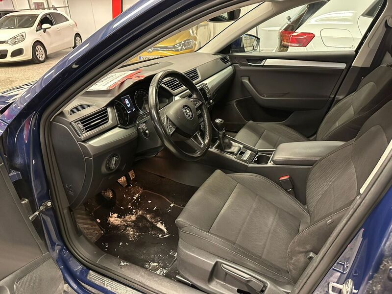 Skoda Superb vaihtoauto