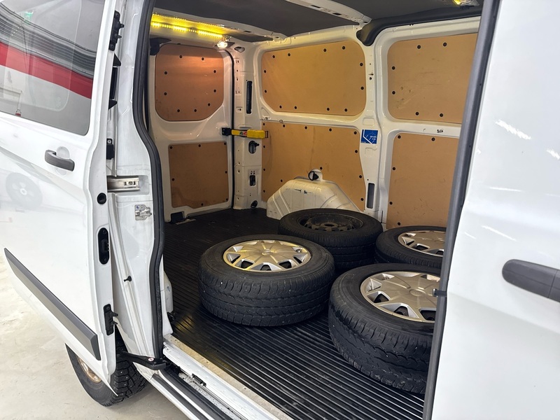 Ford Transit Custom vaihtoauto