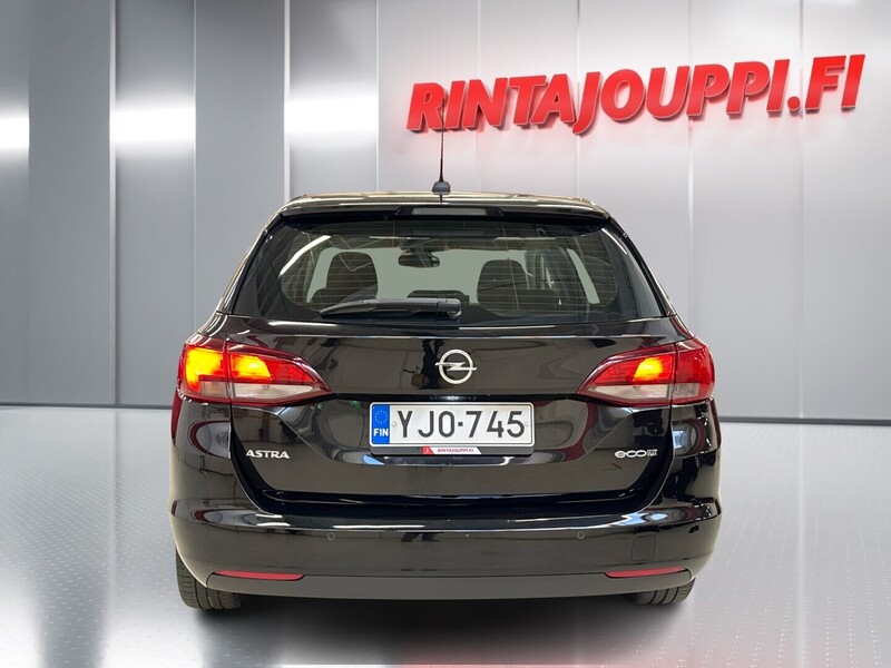 Opel Astra vaihtoauto