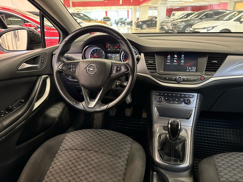 Opel Astra vaihtoauto