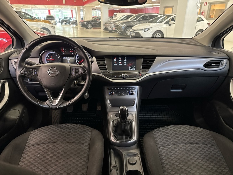 Opel Astra vaihtoauto