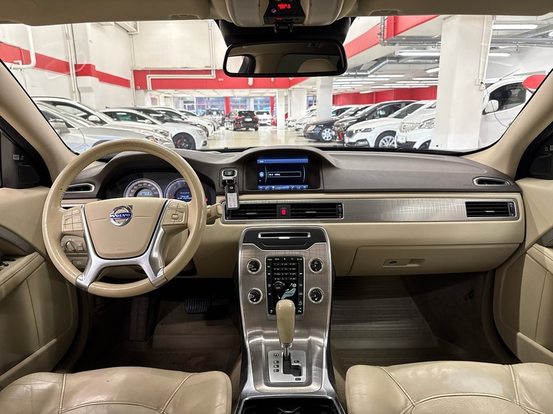 Volvo XC70 vaihtoauto