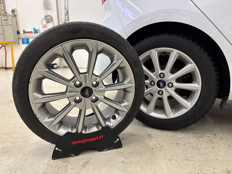 Ford Fiesta vaihtoauto