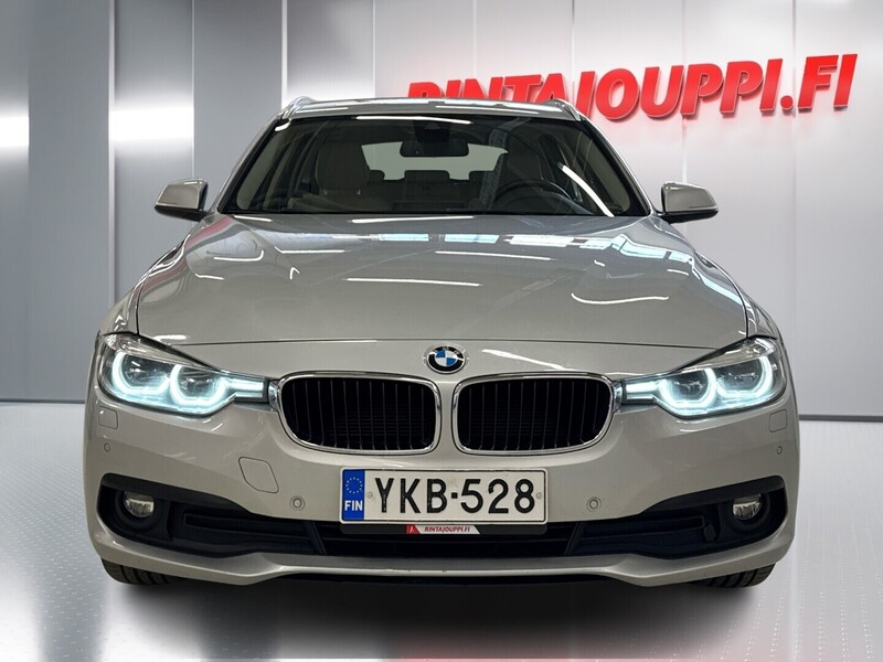 BMW 320 vaihtoauto