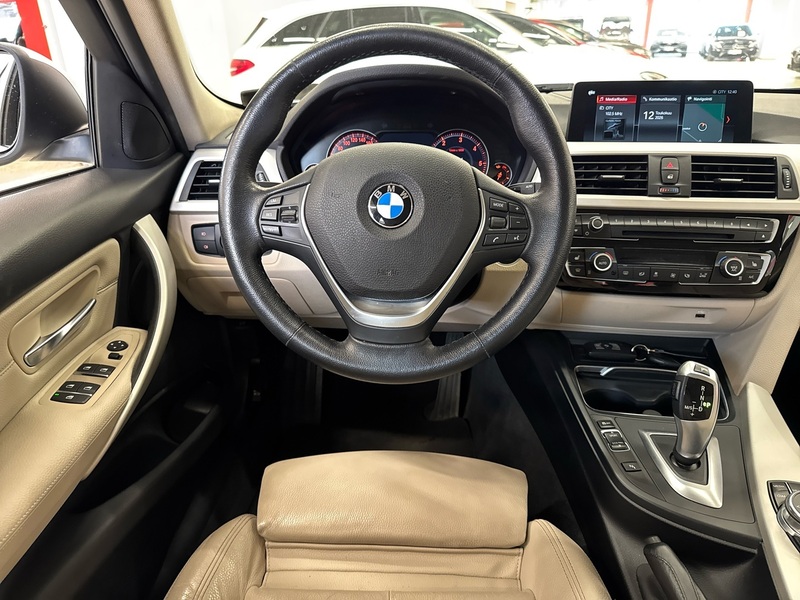 BMW 320 vaihtoauto