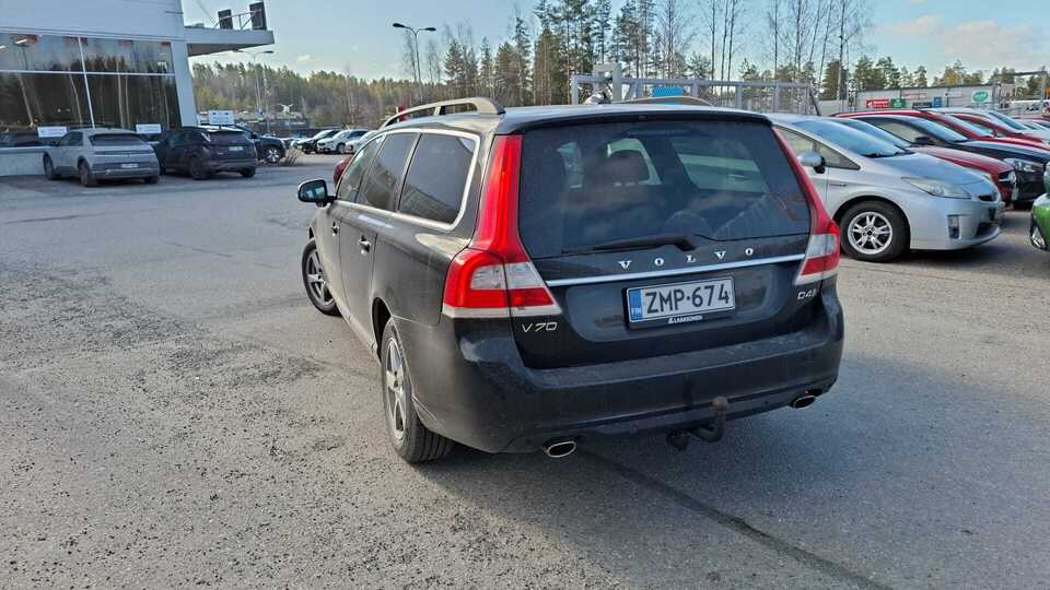 Volvo V70 vaihtoauto
