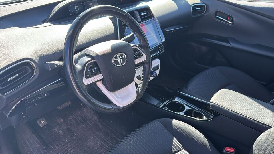 Toyota Prius Plug-in vaihtoauto