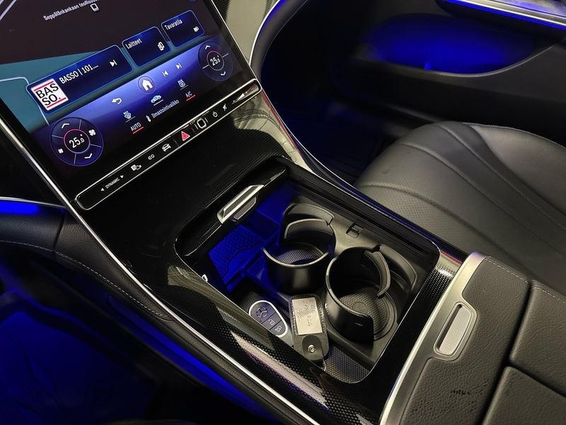 Mercedes-Benz EQE vaihtoauto