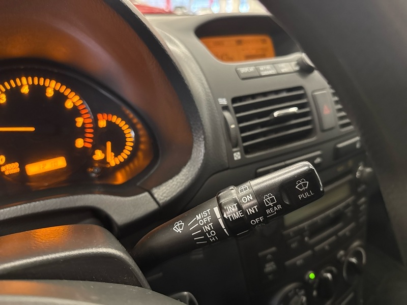 Toyota Avensis vaihtoauto