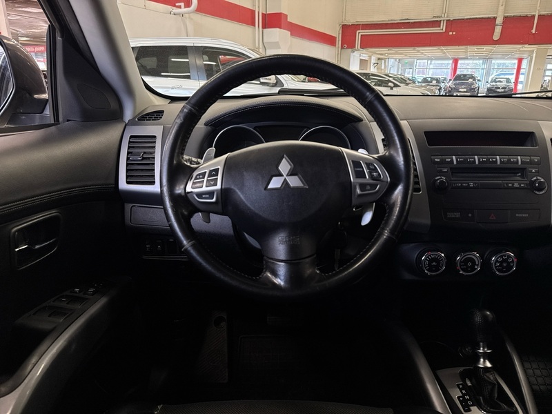 Mitsubishi Outlander vaihtoauto