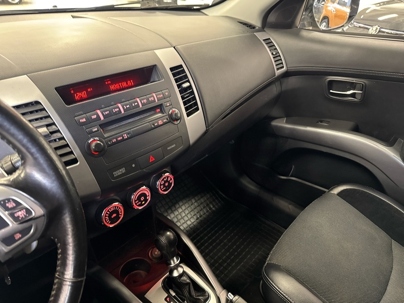 Mitsubishi Outlander vaihtoauto