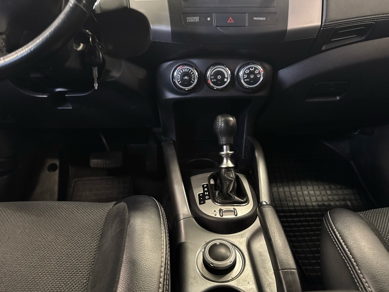 Mitsubishi Outlander vaihtoauto