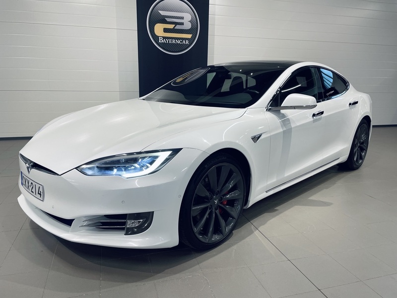Tesla Model S vaihtoauto