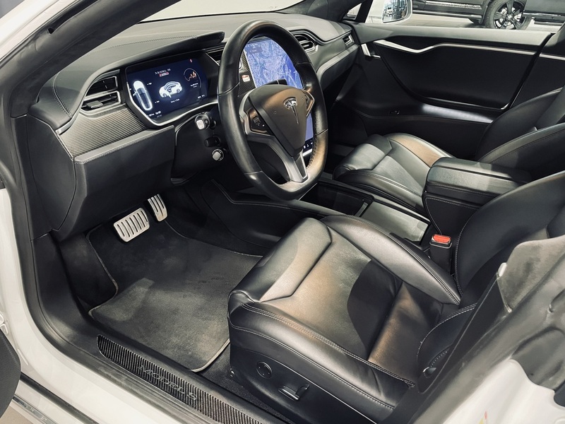 Tesla Model S vaihtoauto