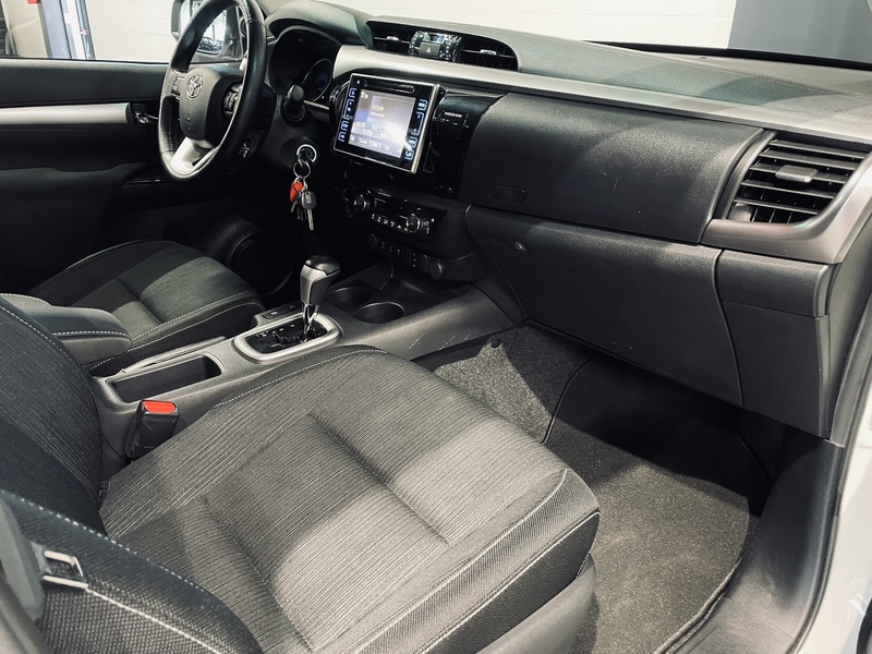 Toyota Hilux vaihtoauto