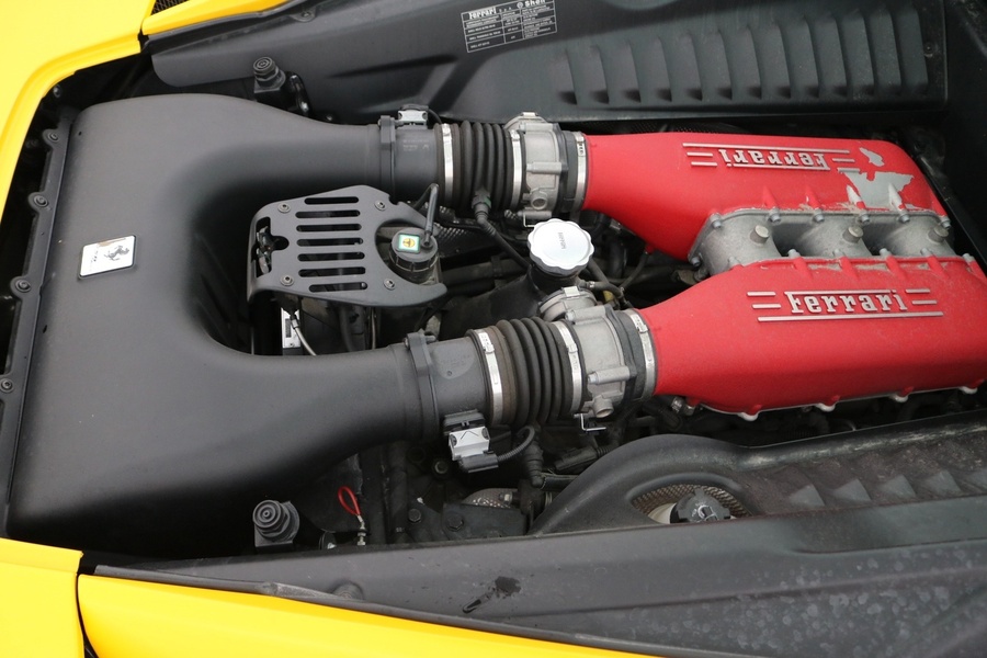 Ferrari 458 vaihtoauto