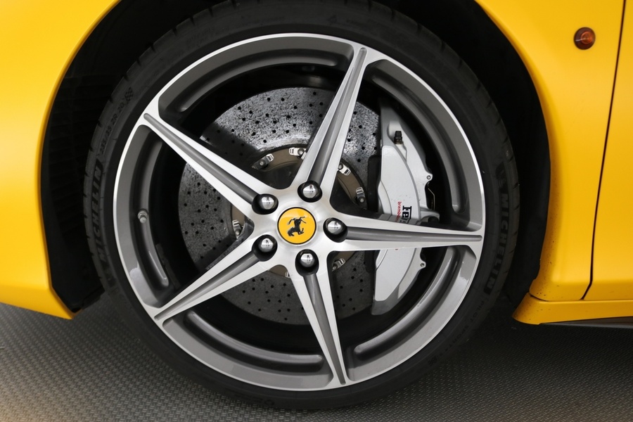 Ferrari 458 vaihtoauto