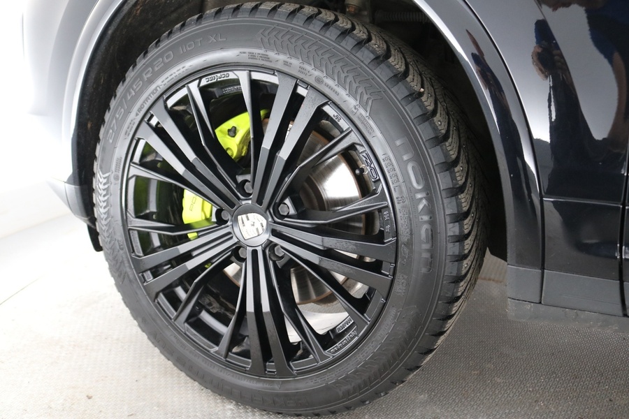 Porsche Cayenne vaihtoauto