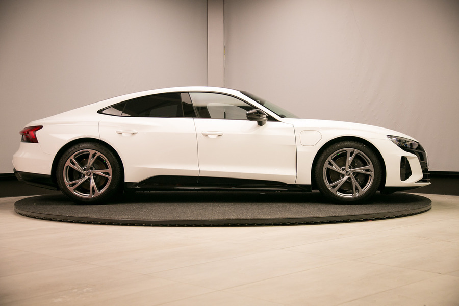 Audi e-tron GT vaihtoauto