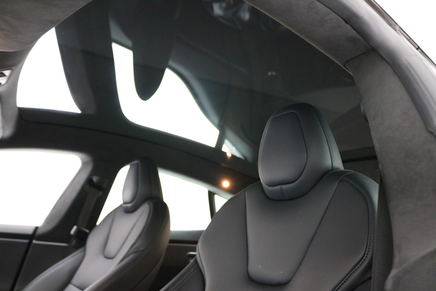 Tesla Model S vaihtoauto