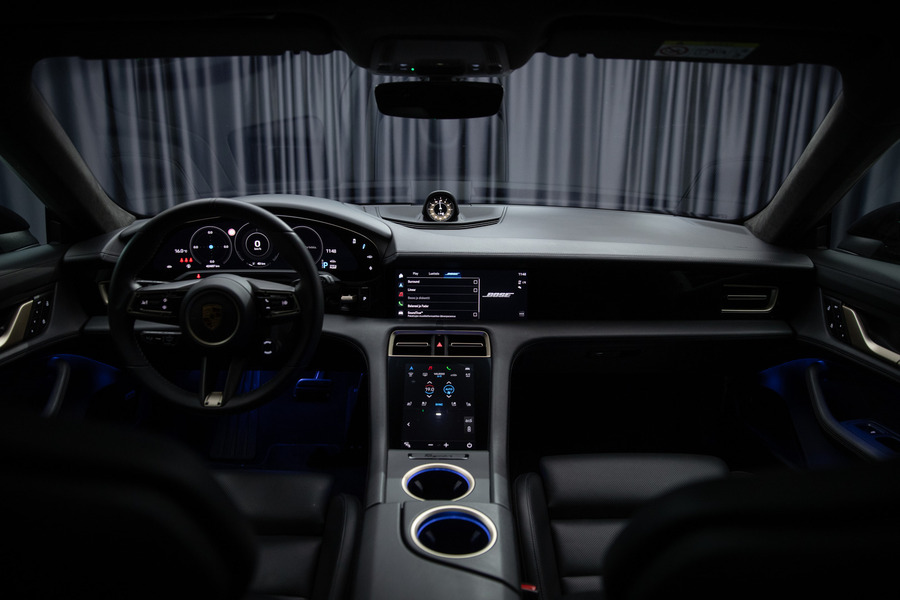 Porsche Taycan vaihtoauto