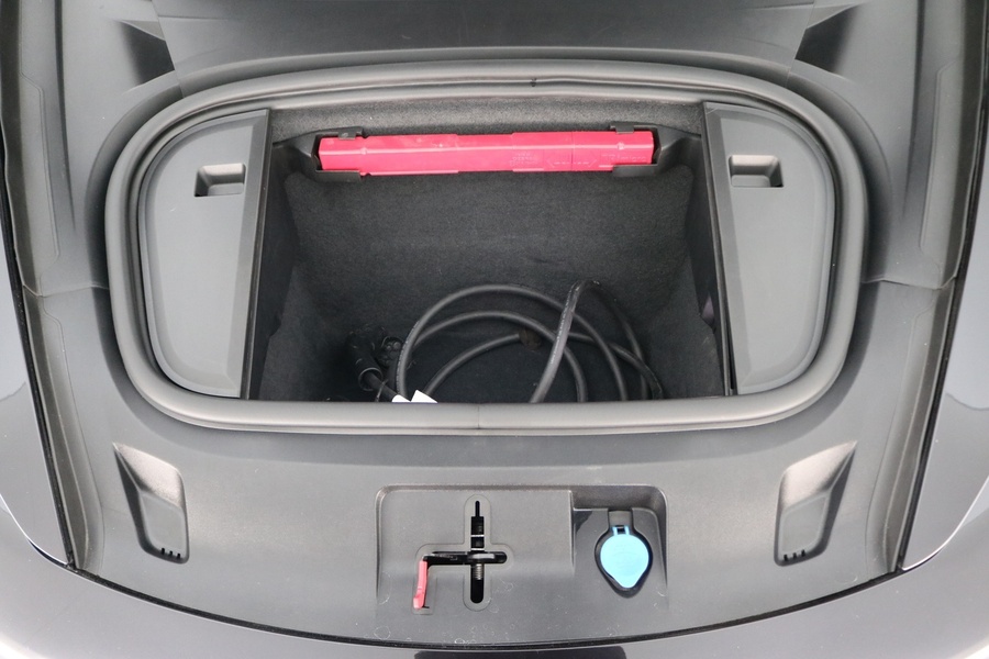 Porsche Taycan vaihtoauto