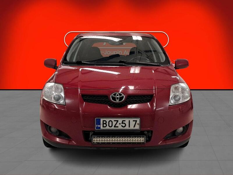 Toyota Auris vaihtoauto