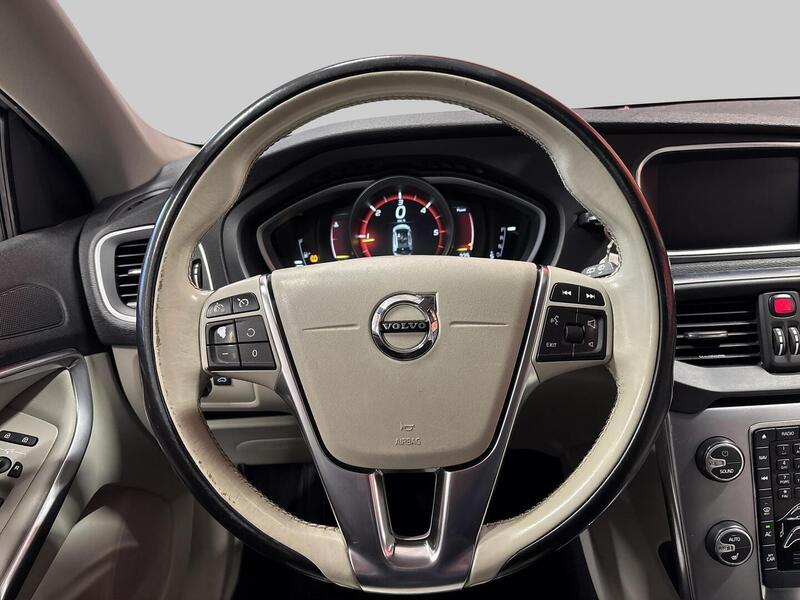 Volvo V40 vaihtoauto