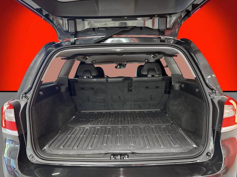 Volvo V70 vaihtoauto