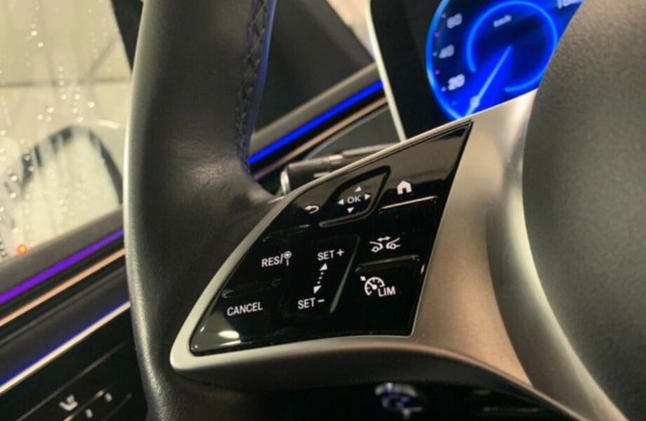 Mercedes-Benz EQE vaihtoauto