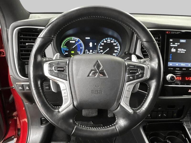 Mitsubishi Outlander PHEV vaihtoauto