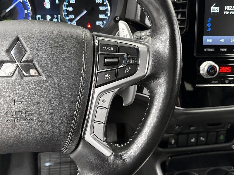 Mitsubishi Outlander PHEV vaihtoauto