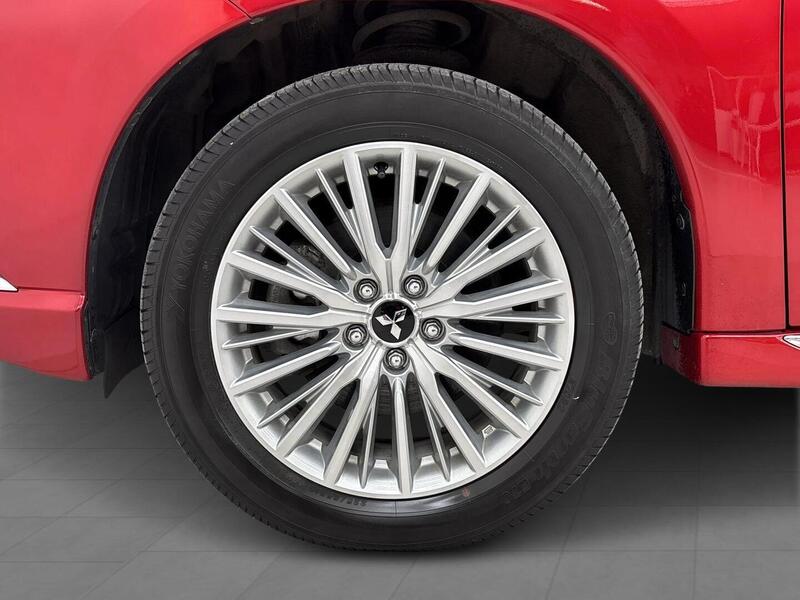 Mitsubishi Outlander PHEV vaihtoauto