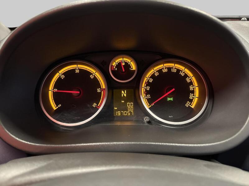 Opel Corsa vaihtoauto