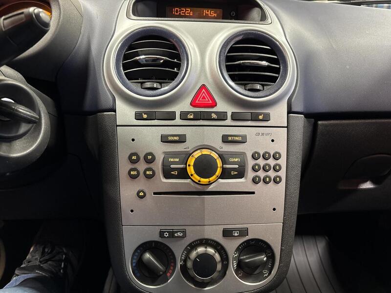 Opel Corsa vaihtoauto