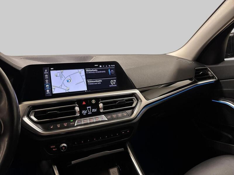 BMW 330 vaihtoauto