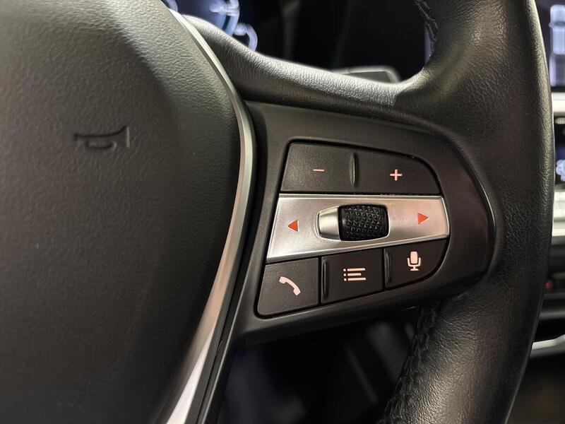 BMW 330 vaihtoauto