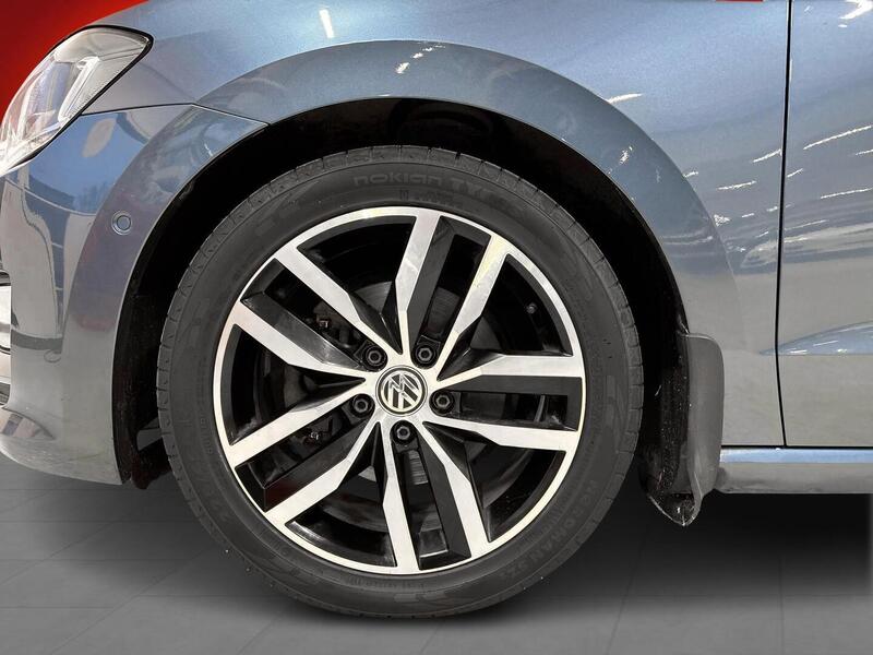 Volkswagen Golf Sportsvan vaihtoauto