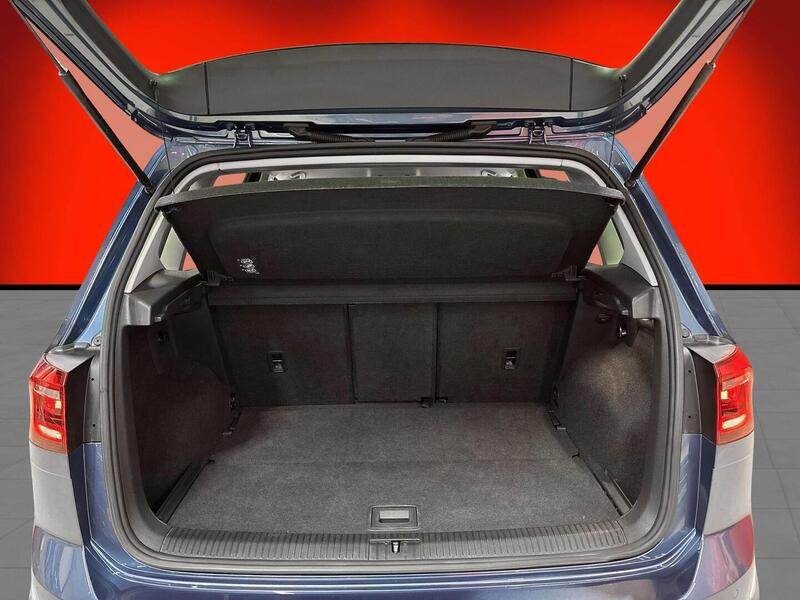 Volkswagen Golf Sportsvan vaihtoauto