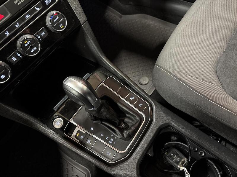 Volkswagen Golf Sportsvan vaihtoauto