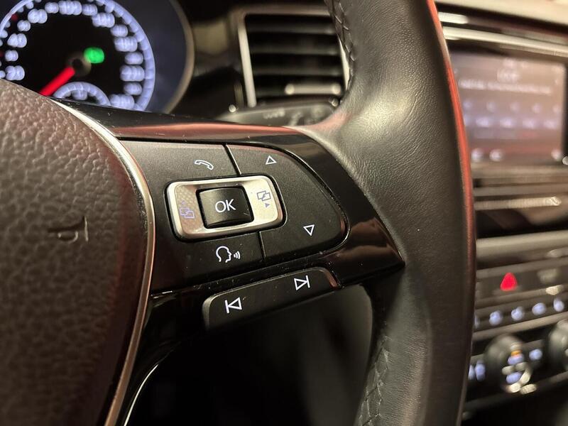 Volkswagen Golf Sportsvan vaihtoauto