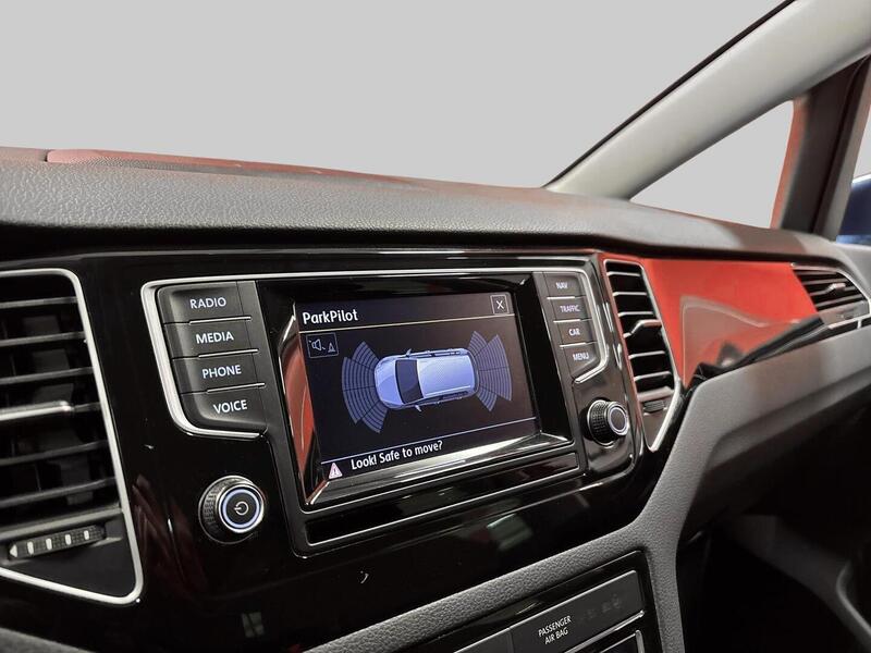 Volkswagen Golf Sportsvan vaihtoauto