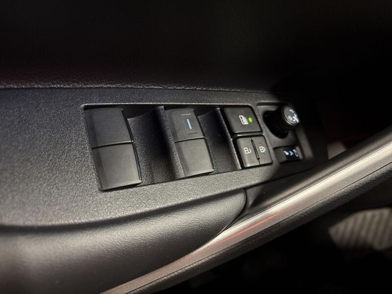 Toyota Corolla Cross vaihtoauto