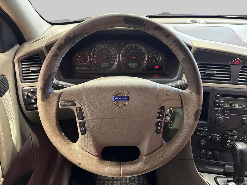 Volvo V70 vaihtoauto