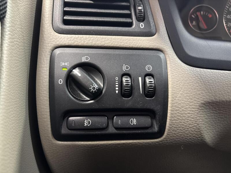 Volvo V70 vaihtoauto