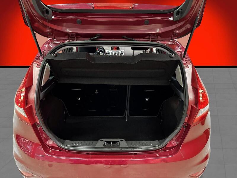 Ford Fiesta vaihtoauto