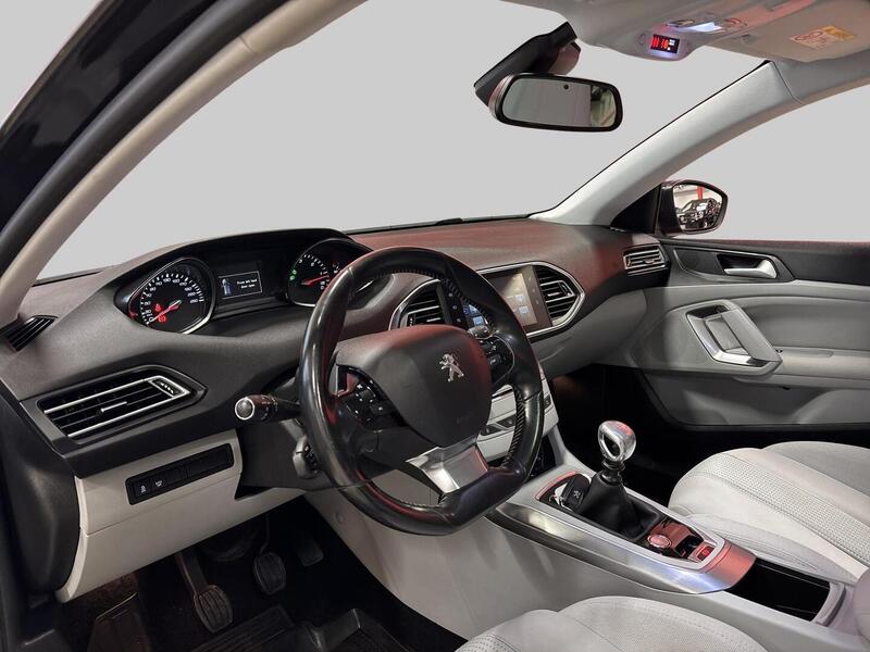 Peugeot 308 vaihtoauto