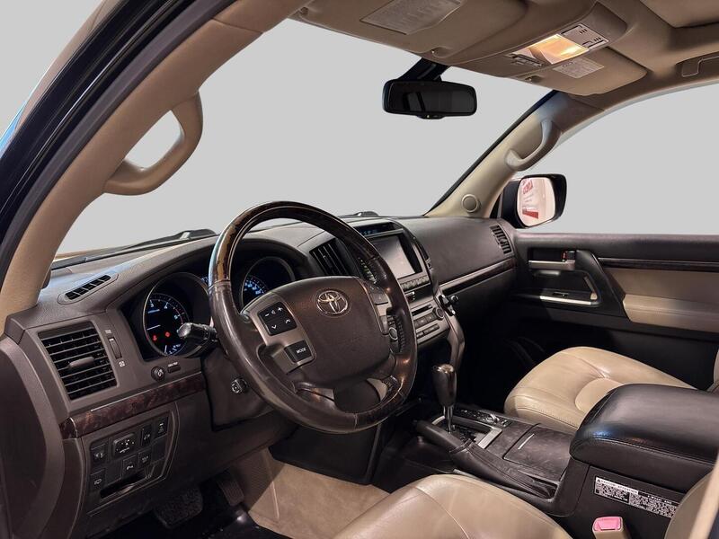 Toyota Land Cruiser vaihtoauto