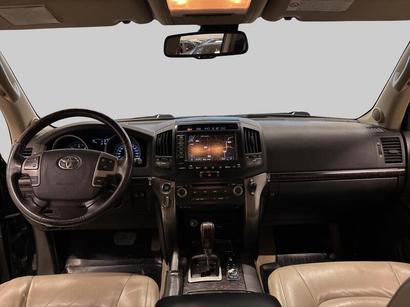 Toyota Land Cruiser vaihtoauto