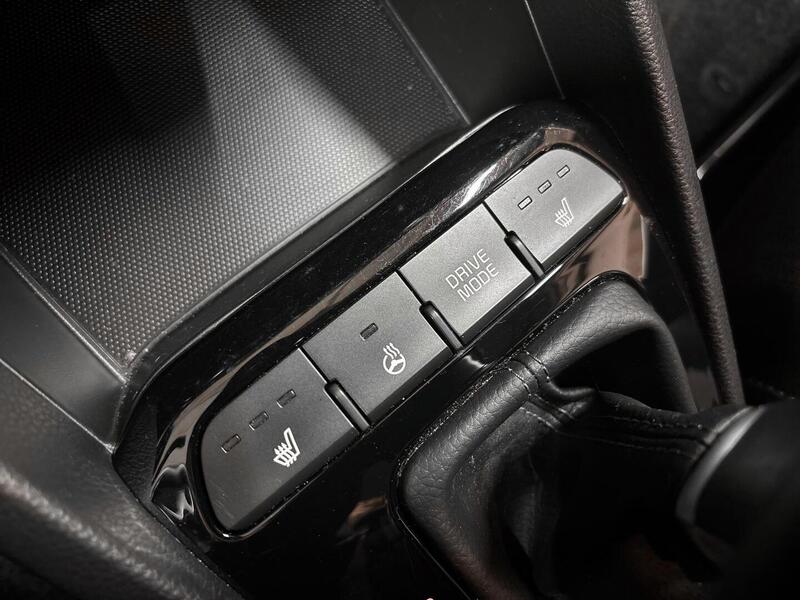 Kia Stonic vaihtoauto